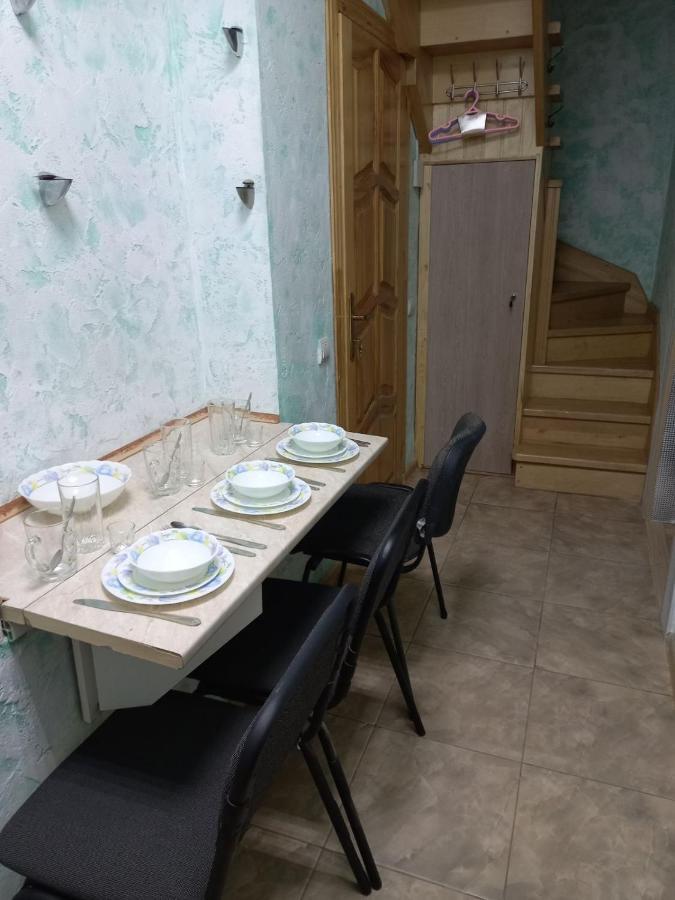 1 комнатная в центре мукачева, улица мира * Mukacheve